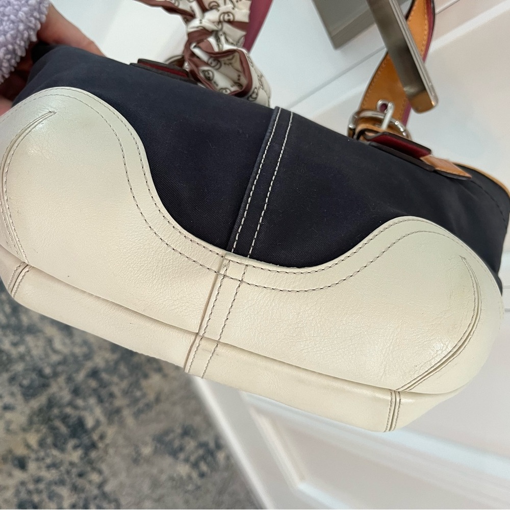 COACH Vintage Small Soho Tote Bag - Picture 4 of 8